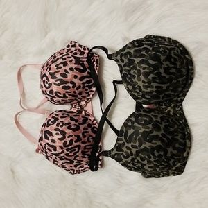 SOLD-Bundle of 2 VS Pink bras size 36DD